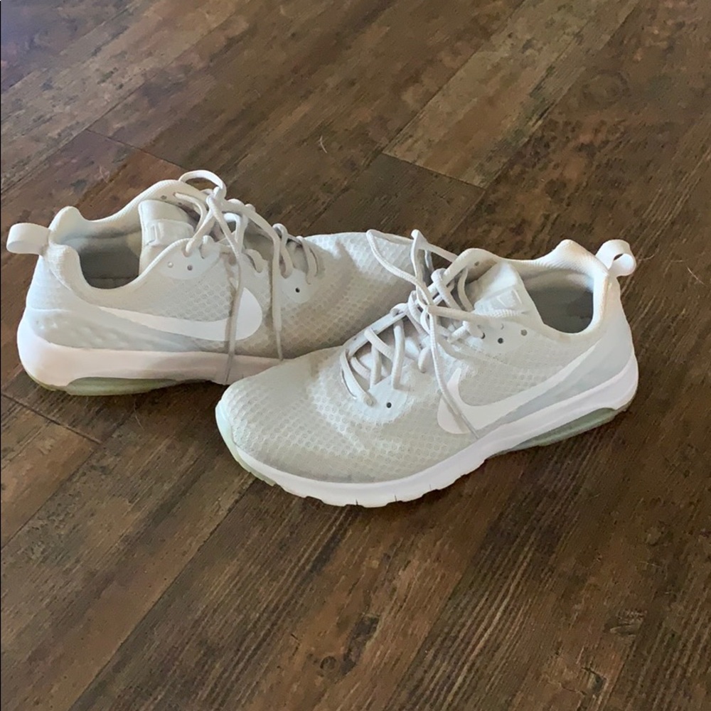 Women’s Nike Air!